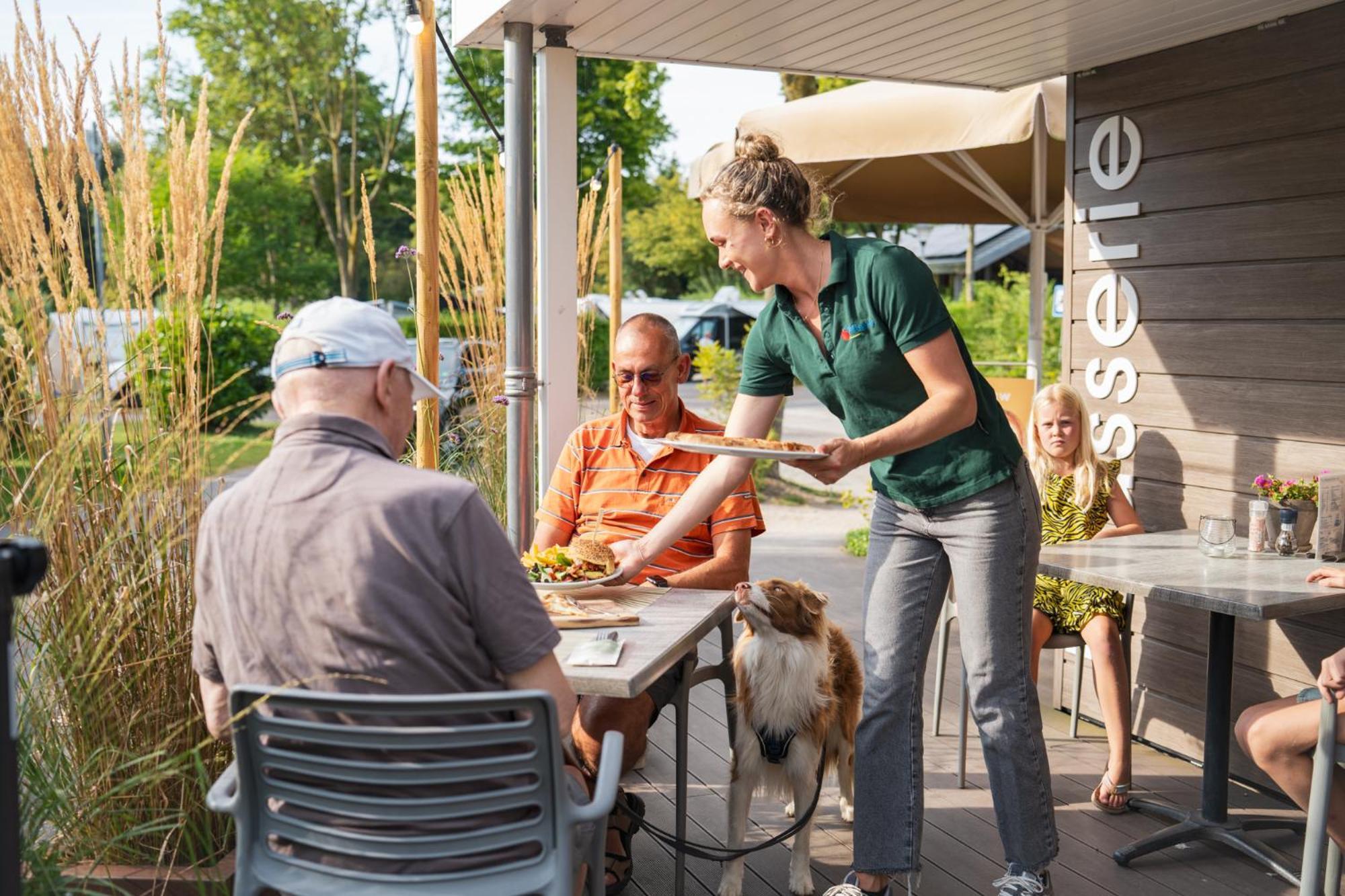 Vakantiepark Delftse Hout Exteriör bild