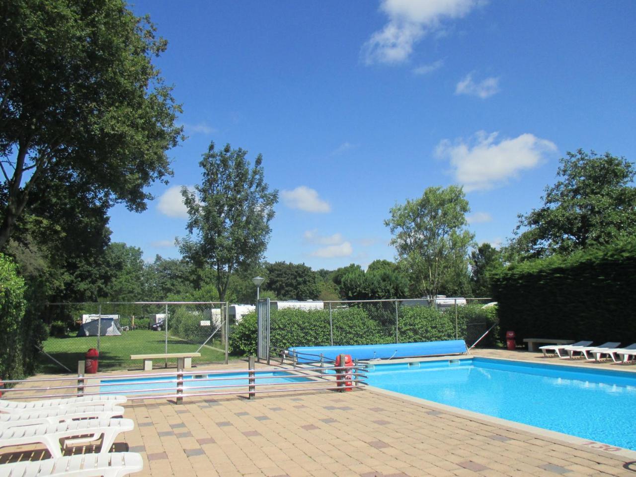 Vakantiepark Delftse Hout Exteriör bild