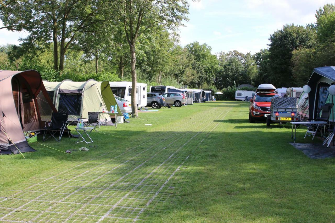 Vakantiepark Delftse Hout Exteriör bild