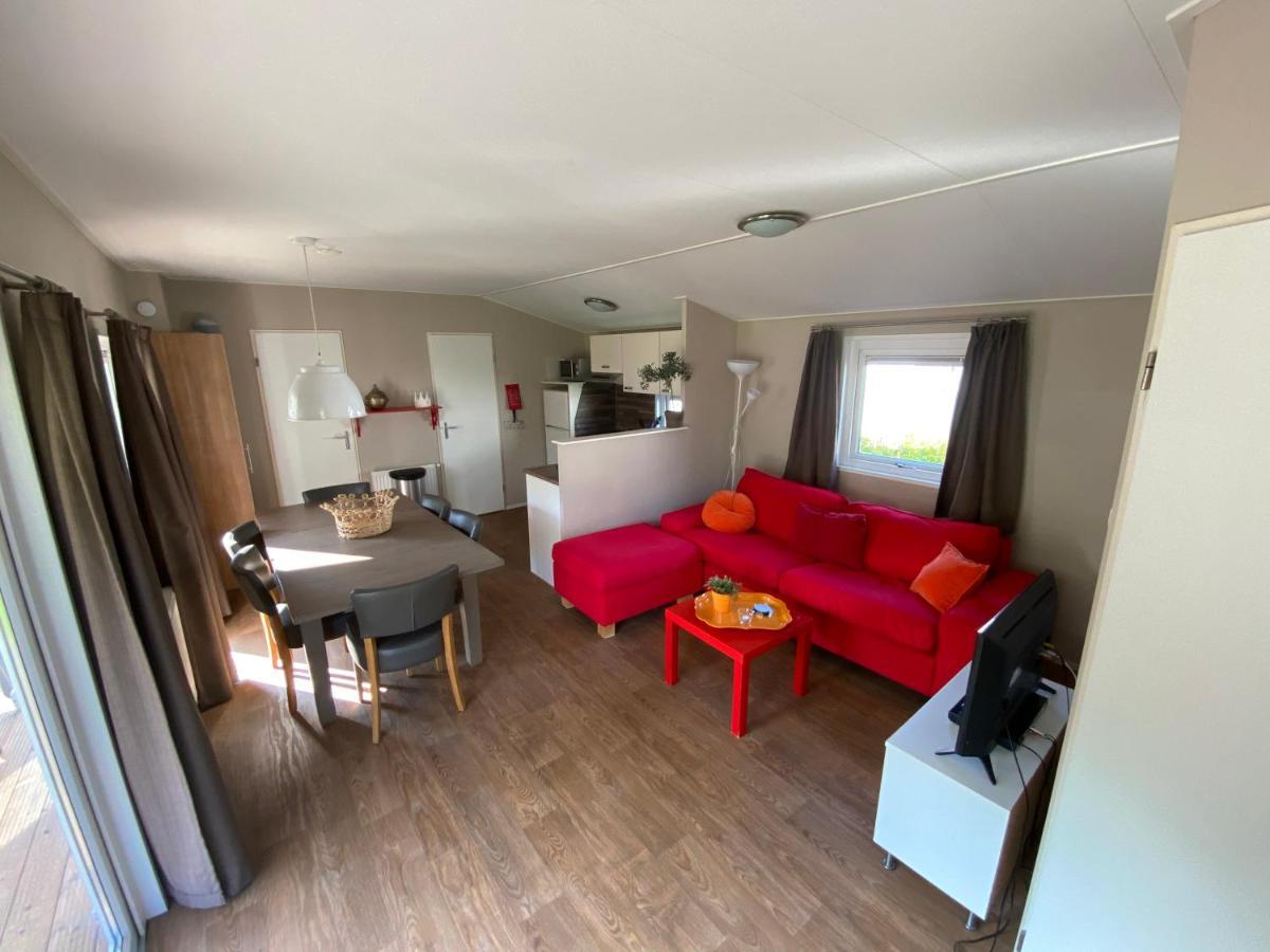 Vakantiepark Delftse Hout Exteriör bild